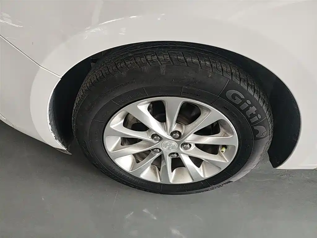 Buick Excelle 2019 15T DCT Progressive Type China VI фото 23