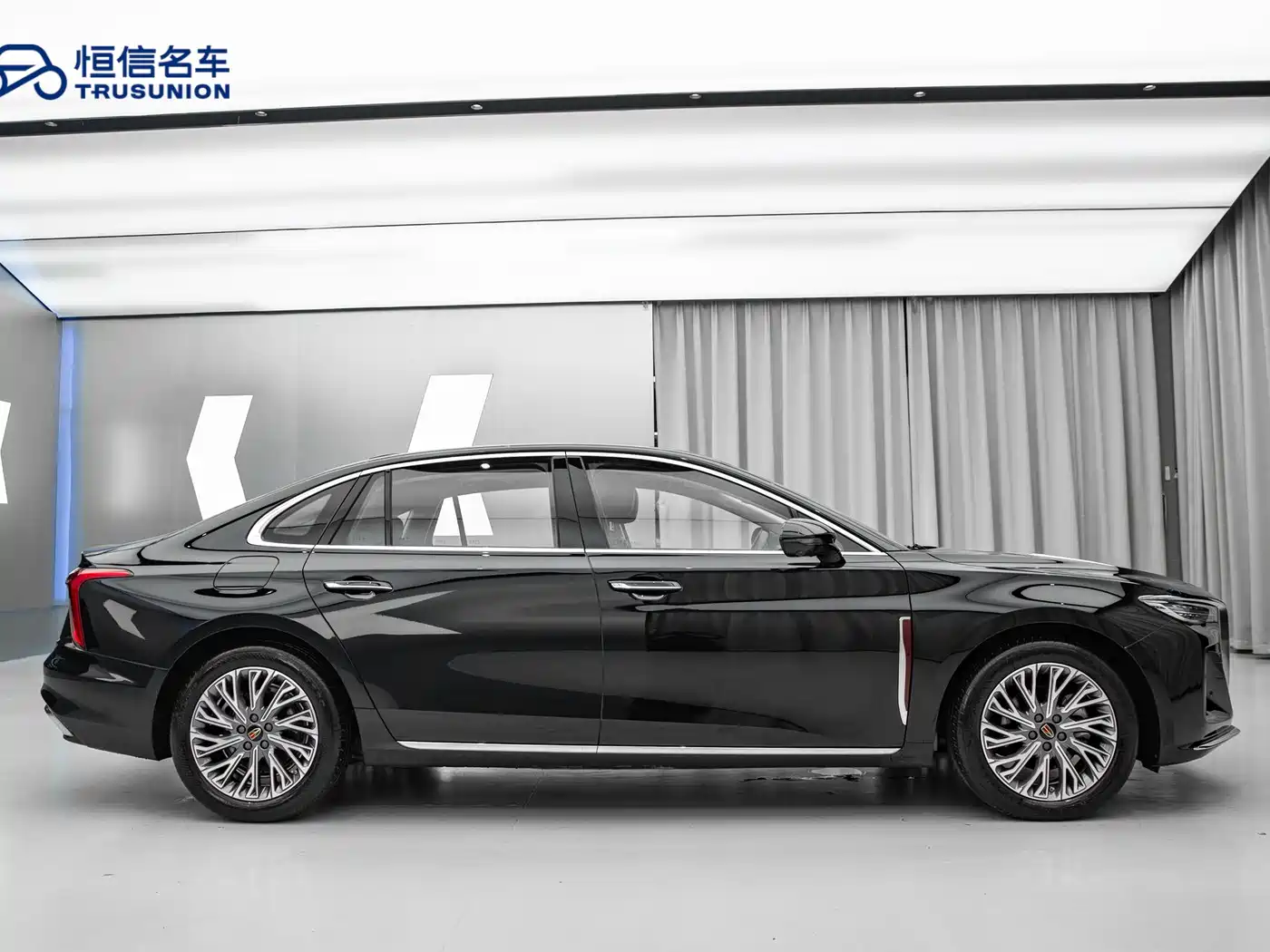 Hongqi H5 2023 2.0T Auto Smart Connect Flag Comfort фото 7