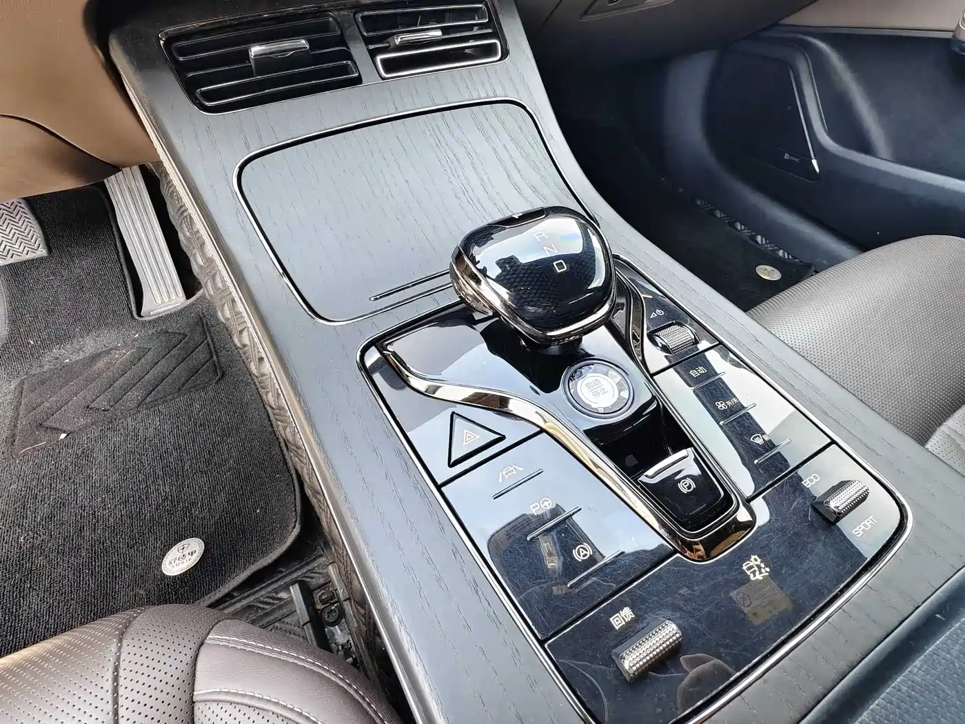 BYD Han 2020 EV AWD High-Performance Flagship фото 17