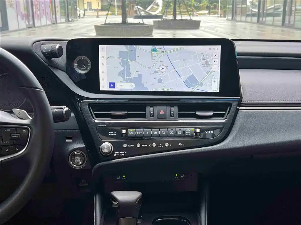Lexus ES 2023 200 Excellence Edition фото 33