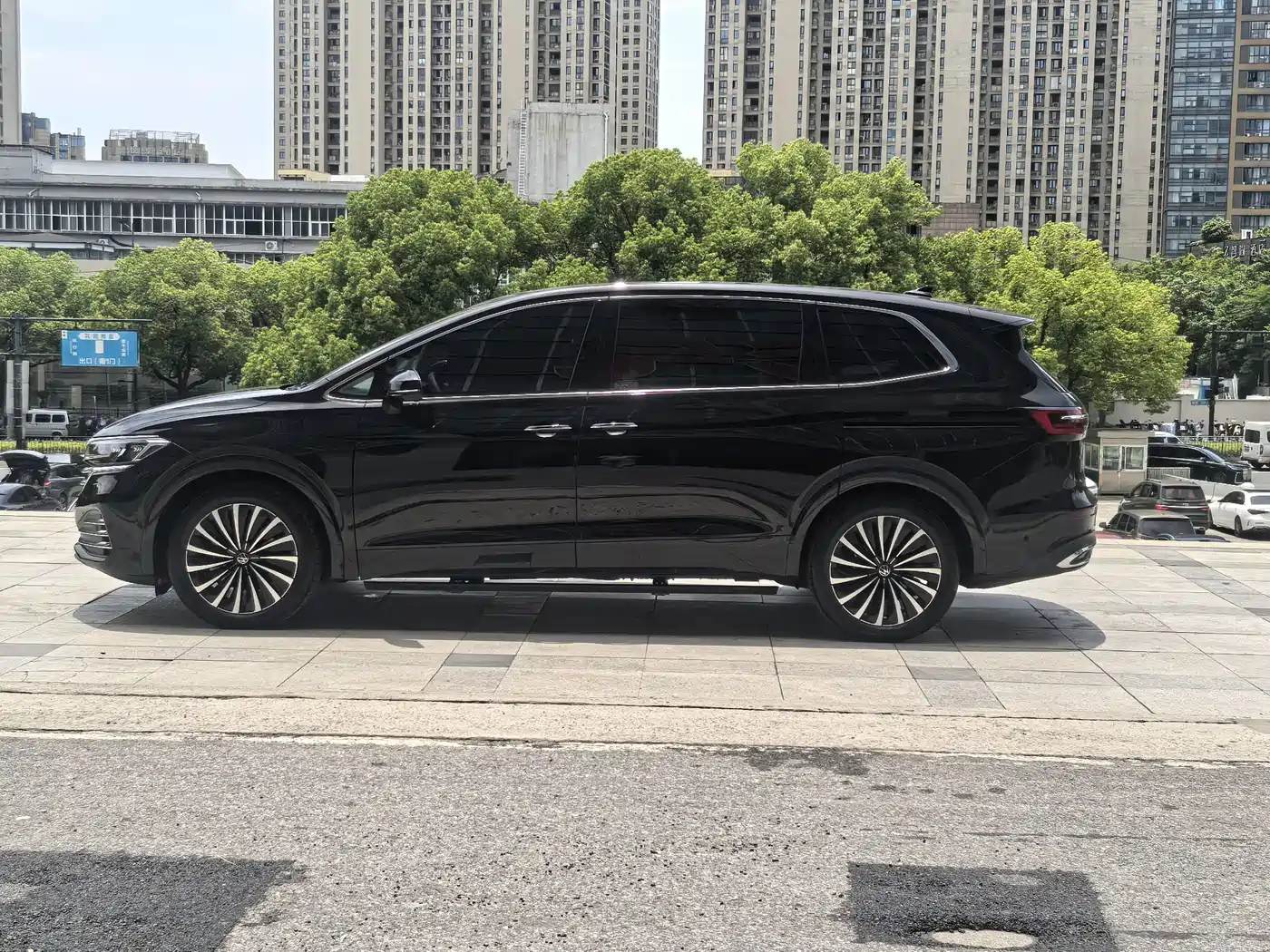 Volkswagen Viloran 2024 380TSI Executive Edition фото 4