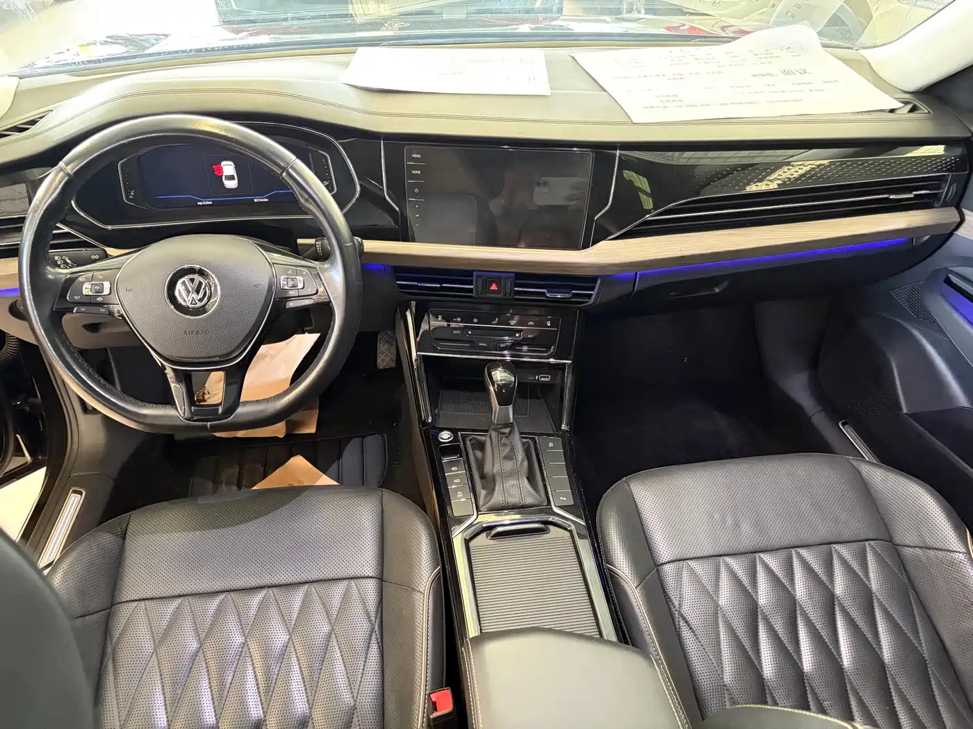 Volkswagen Passat 2020 330TSI Luxury Edition China VI фото 7