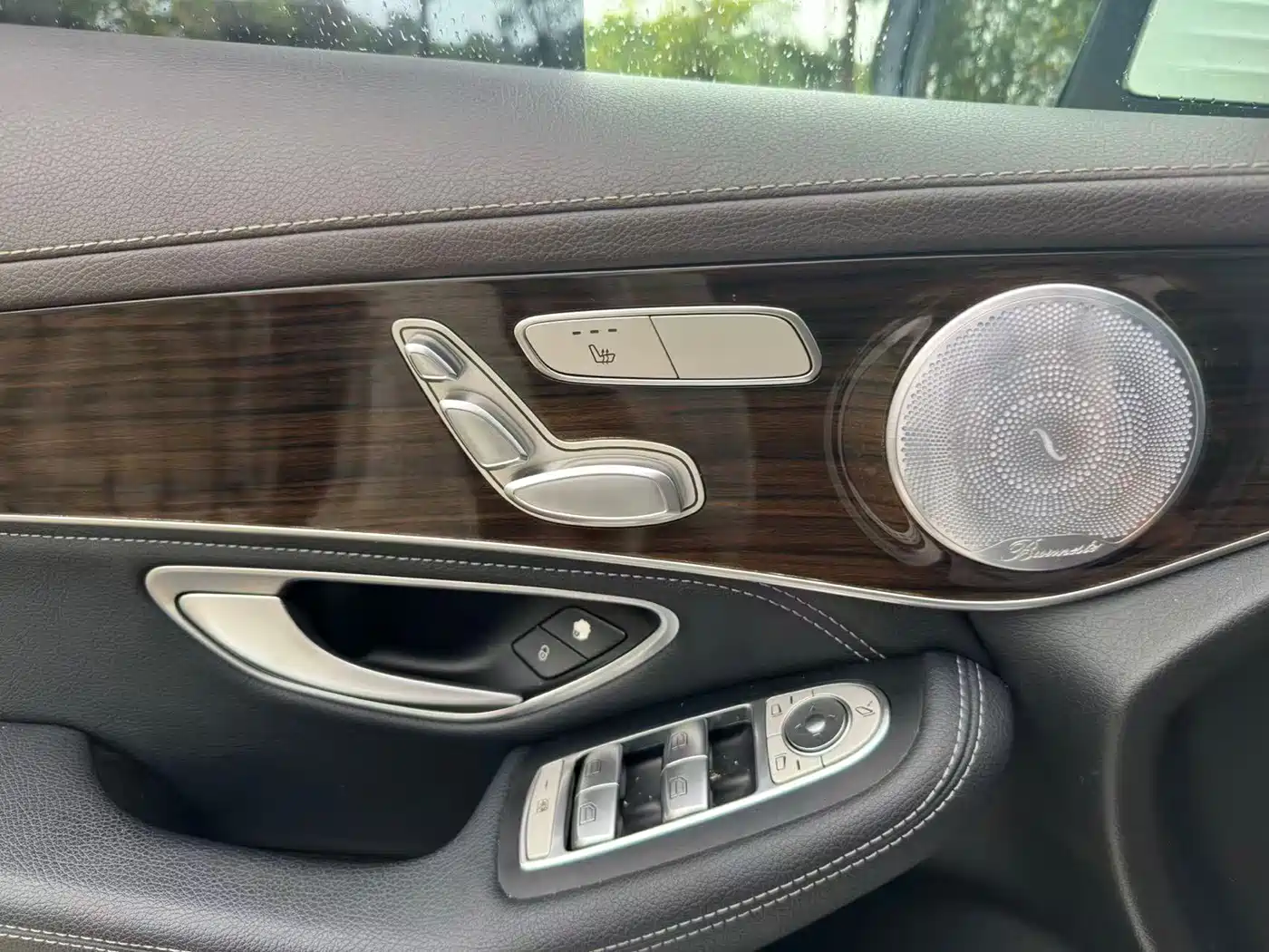 Mercedes-Benz GLC 2017 GLC 260 4MATIC Luxury фото 4
