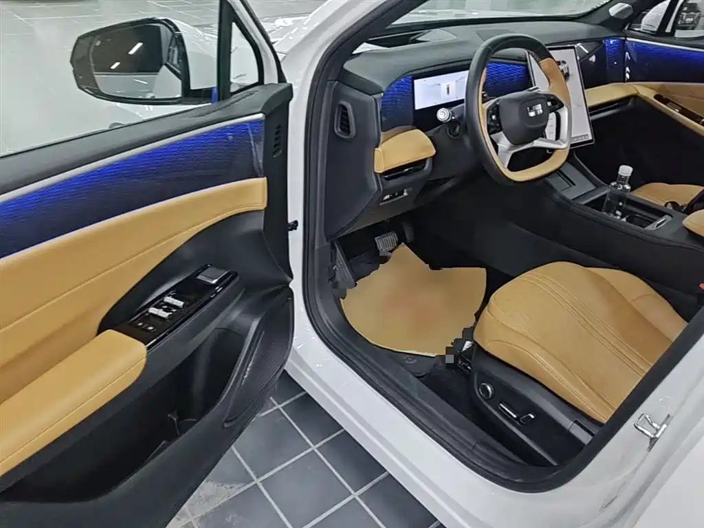 Geely Galaxy Galaxy L7 2023 1.5T 115km Starship фото 16