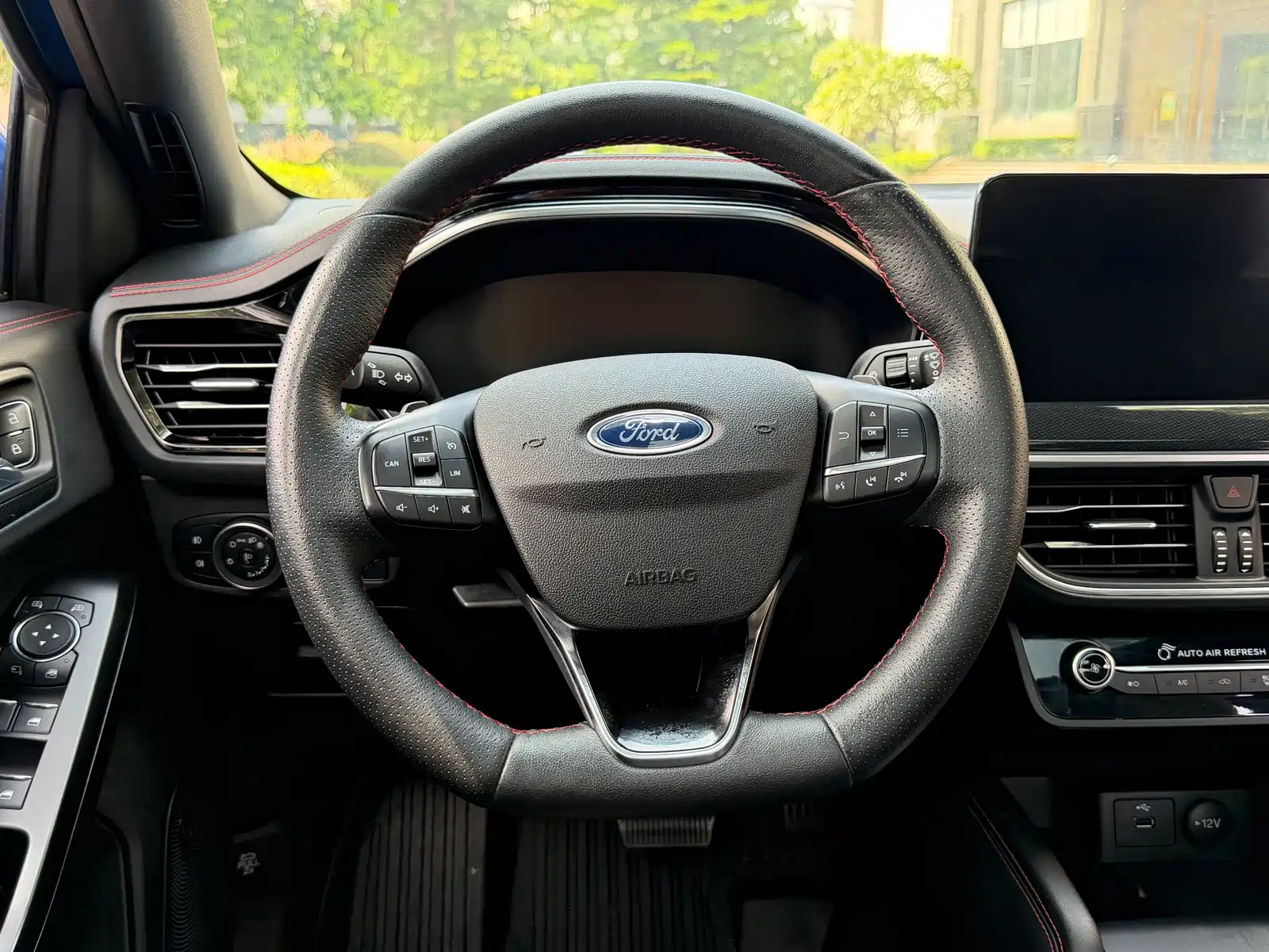 Фото 7 - Ford Focus