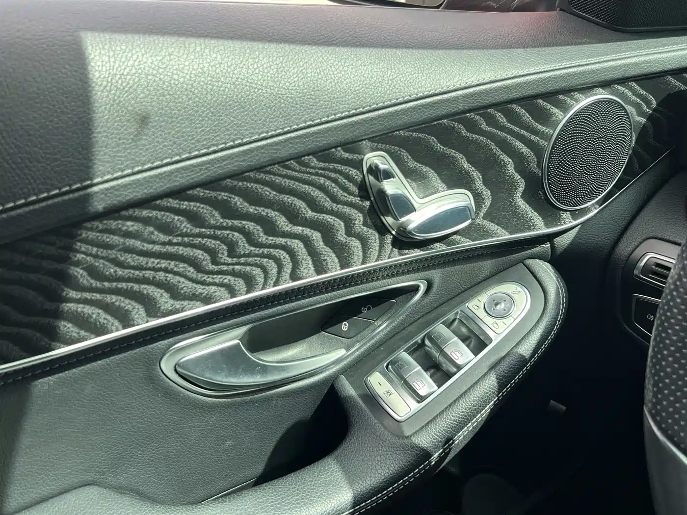 Mercedes-Benz C-Class 2016 C 180 L Sport фото 10