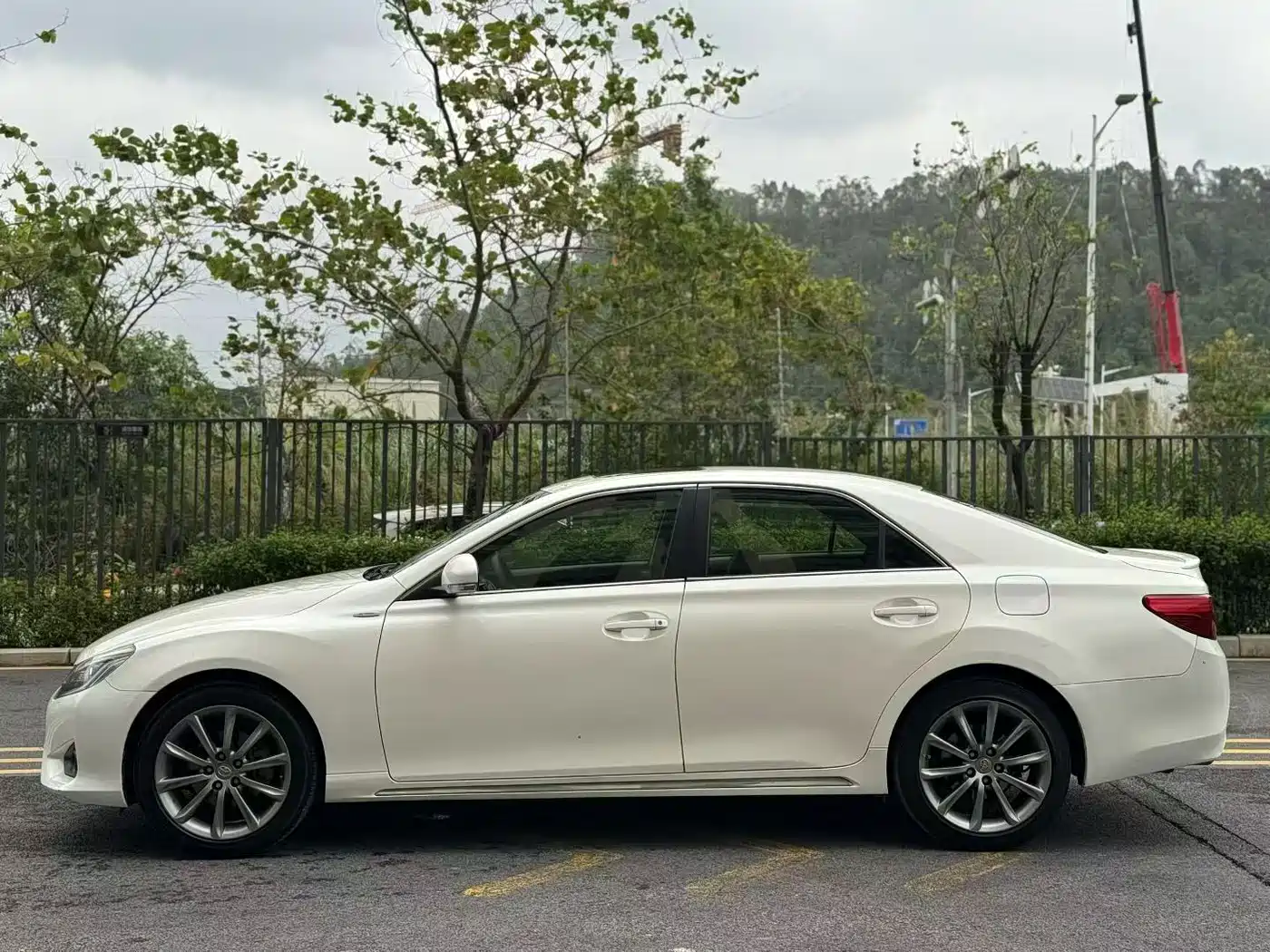 Toyota Reiz 2013 2.5V Premium Edition фото 7