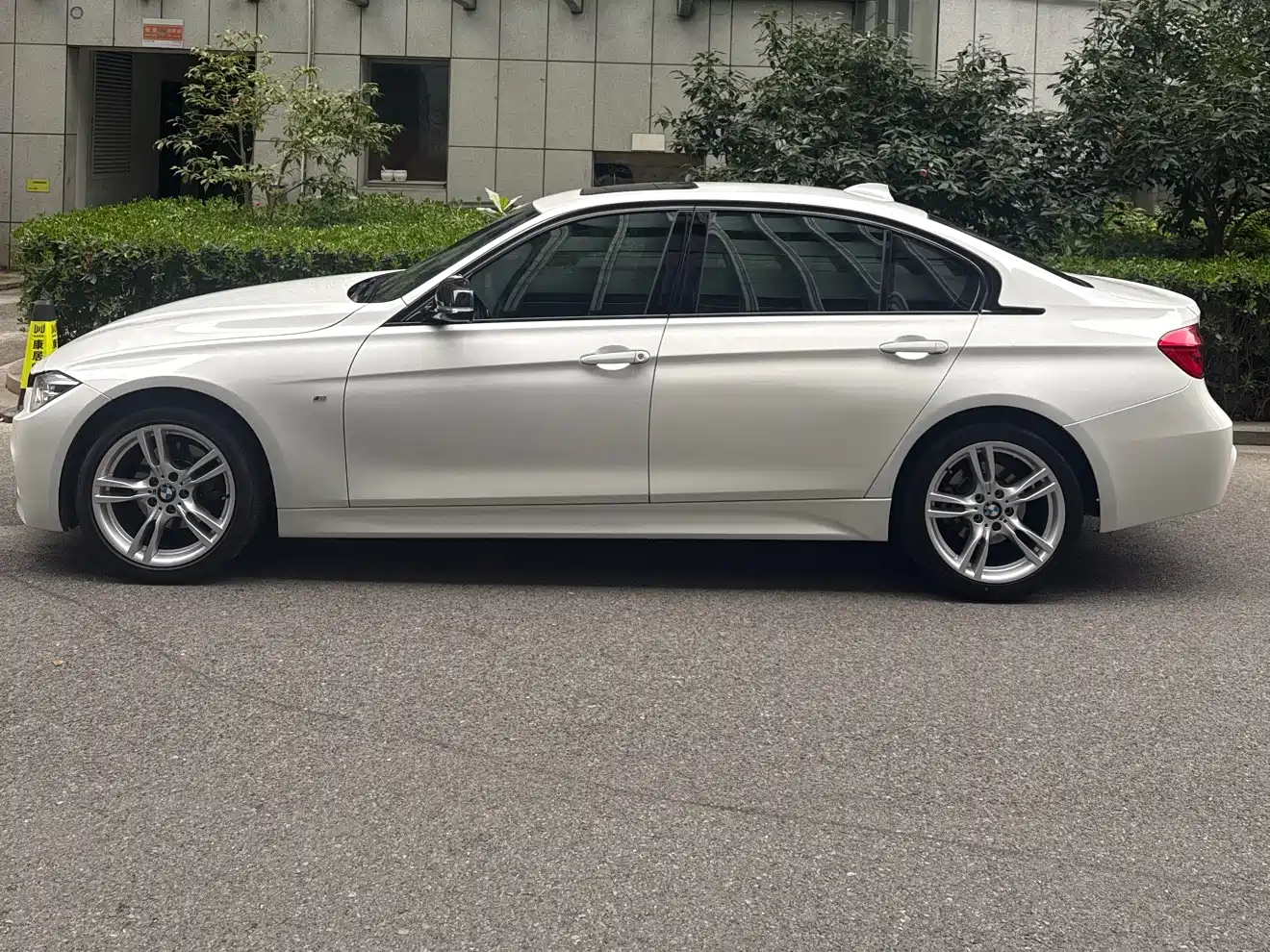 BMW 3 Series 2018 320Li Leading M Sport Package фото 3