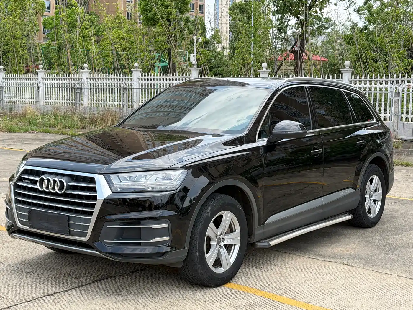 AUDI Q7