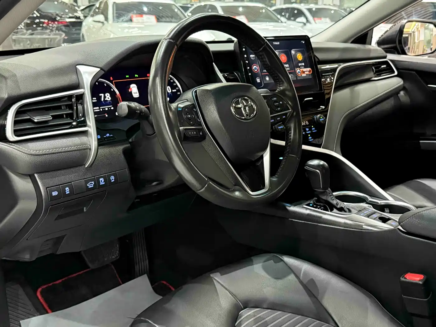 Toyota Camry 2023 2.5S Knight Edition фото 8