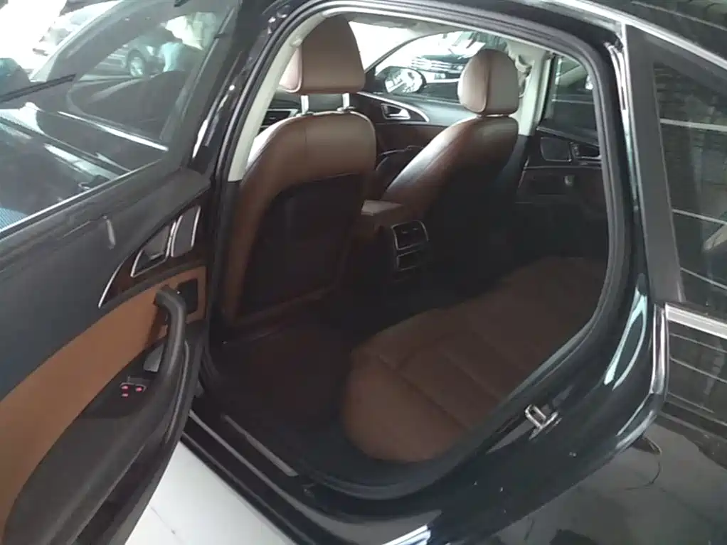 Audi A6L 2015 TFSI Millionth Anniversary Intelligent Leader Type фото 17