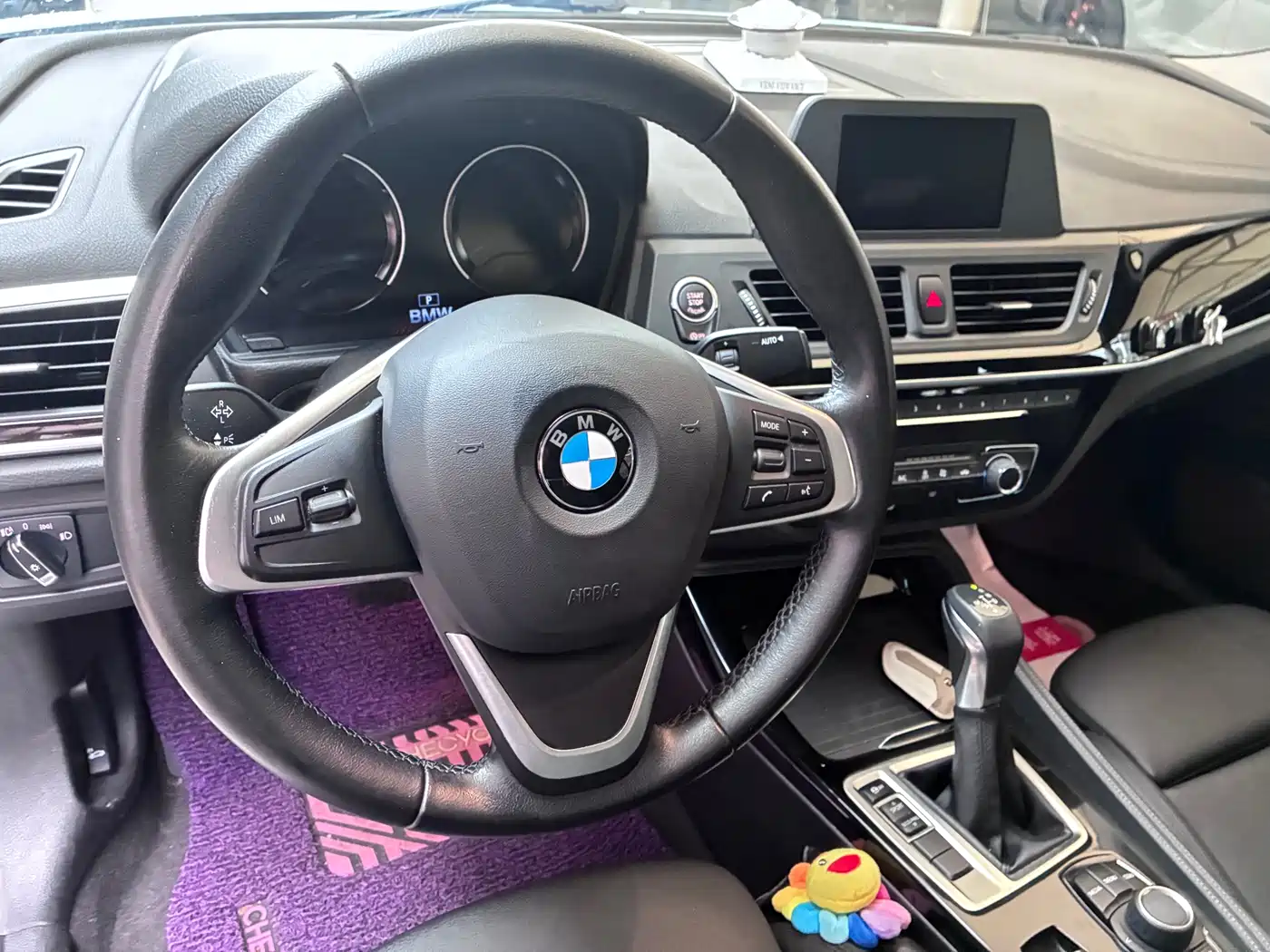 BMW 1 Series 2018 118i Sport Edition фото 12