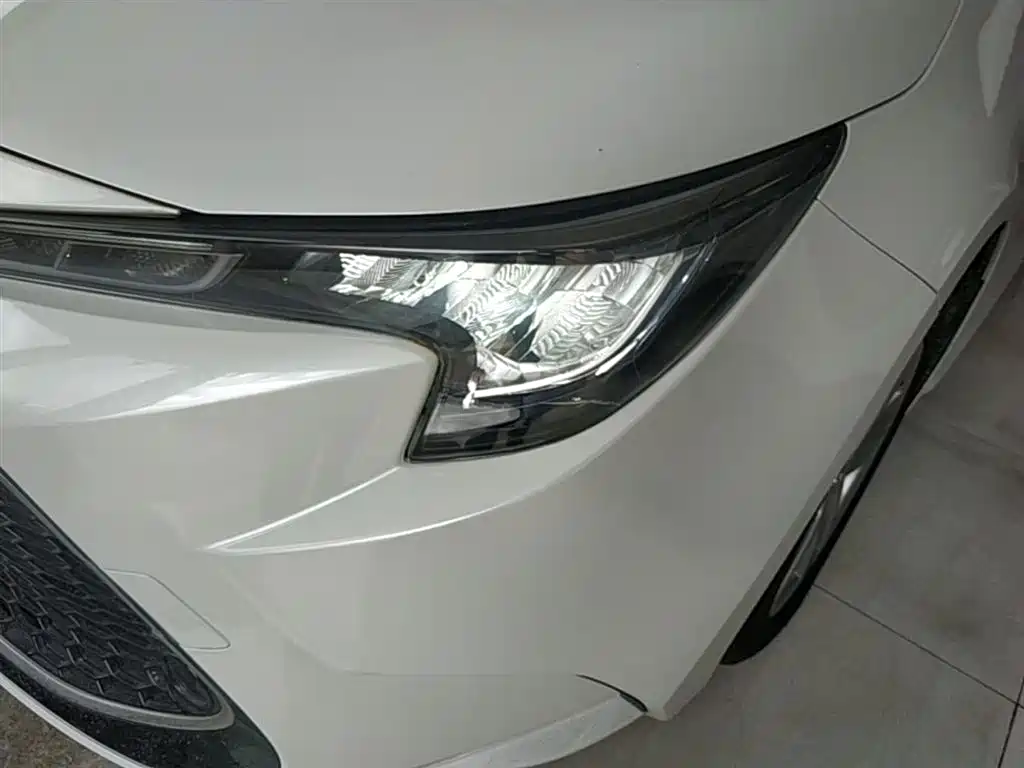 Toyota Levin 2021 185T CVT Luxury Edition фото 24