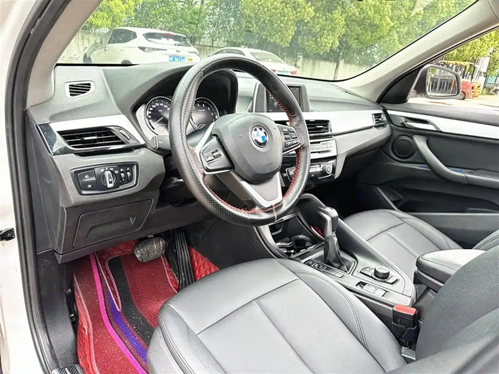 BMW X1 2019 sDrive18Li Fashion Model фото 12