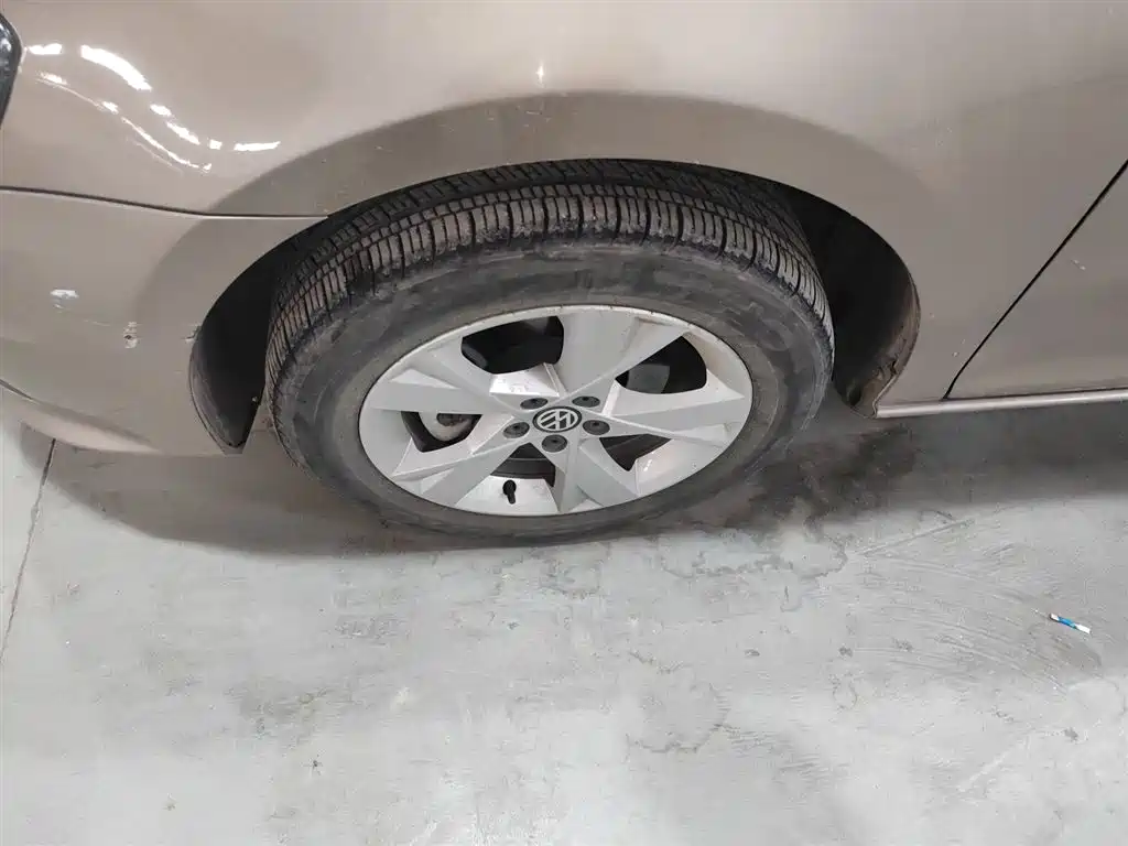 Volkswagen Bora 2014 1.6L Manual Comfort Edition фото 25
