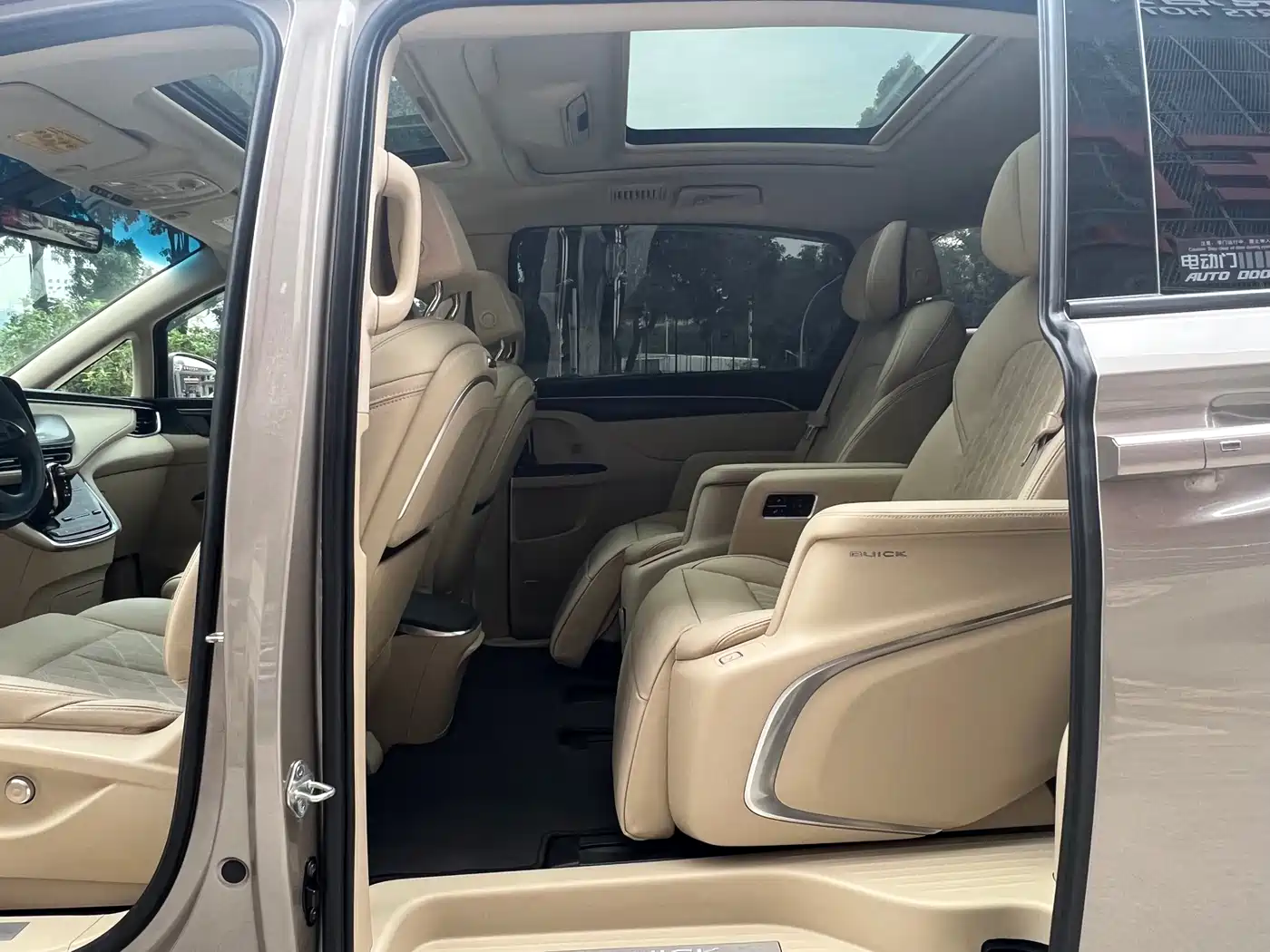 Buick GL8 2022 ES Landmark 653T Flagship фото 11