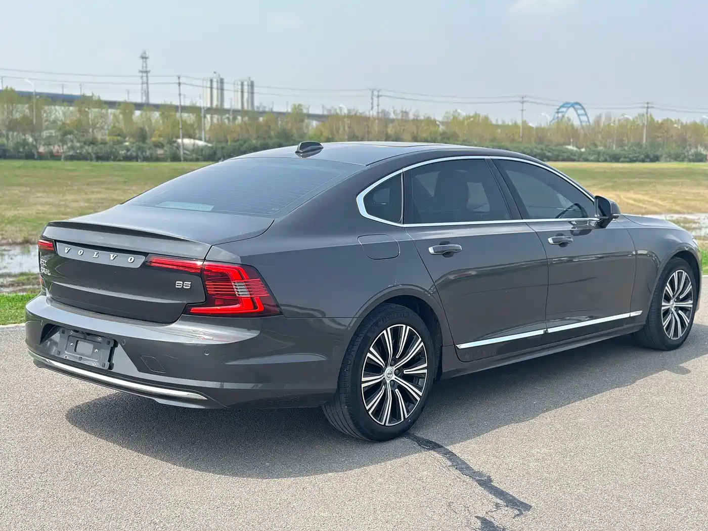 Фото 16 - Volvo S90