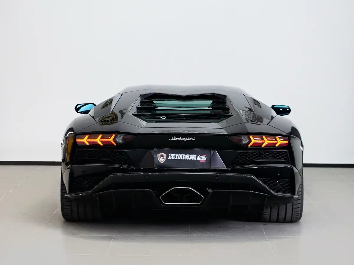 Lamborghini Aventador 2018 2017 Aventador S