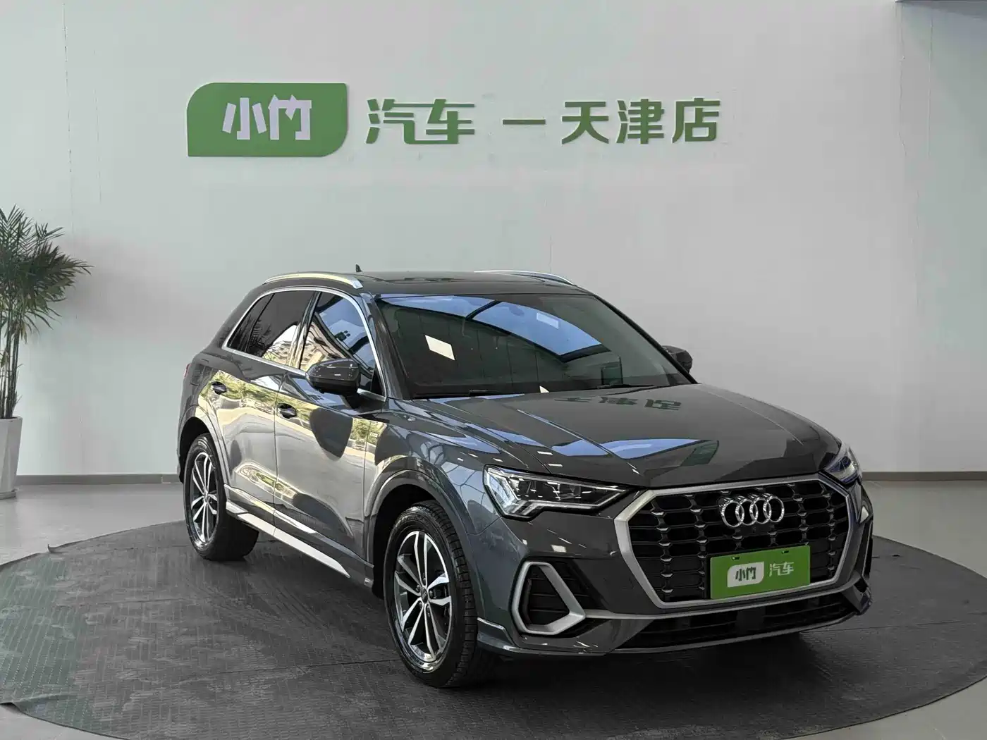 Фото 4 - Audi Q3