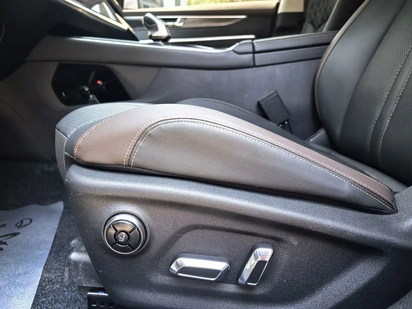 Dongfeng Aeolus Yixuan MAX 2021 2021 1.5T Trendy Dad Edition