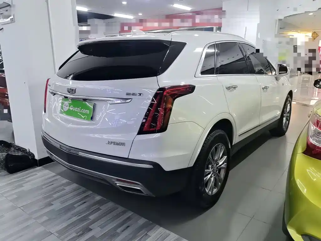 Фото 7 - Cadillac XT5