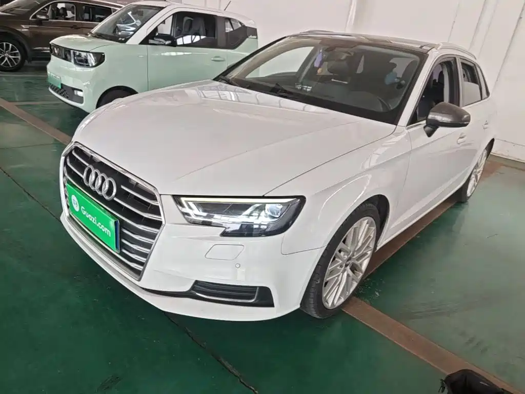Audi A3 2019 Sportback 35 TFSI Style China VI