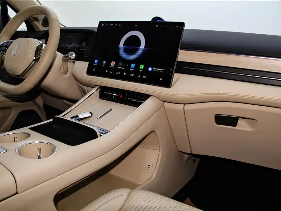 AITO Wenjie AITO M5 2025 Extended Range Ultra AWD фото 28