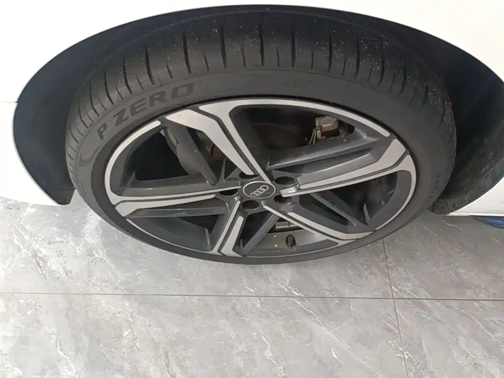 Audi A4L 2024 40 TFSI Luxury Dynamic фото 23