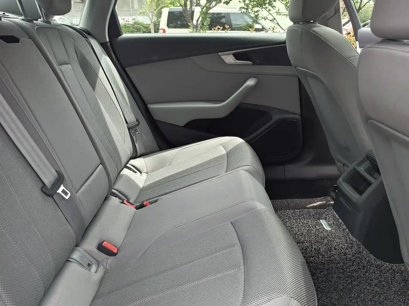Audi A4L 2018 30th Anniversary 40 TFSI Progressive фото 13