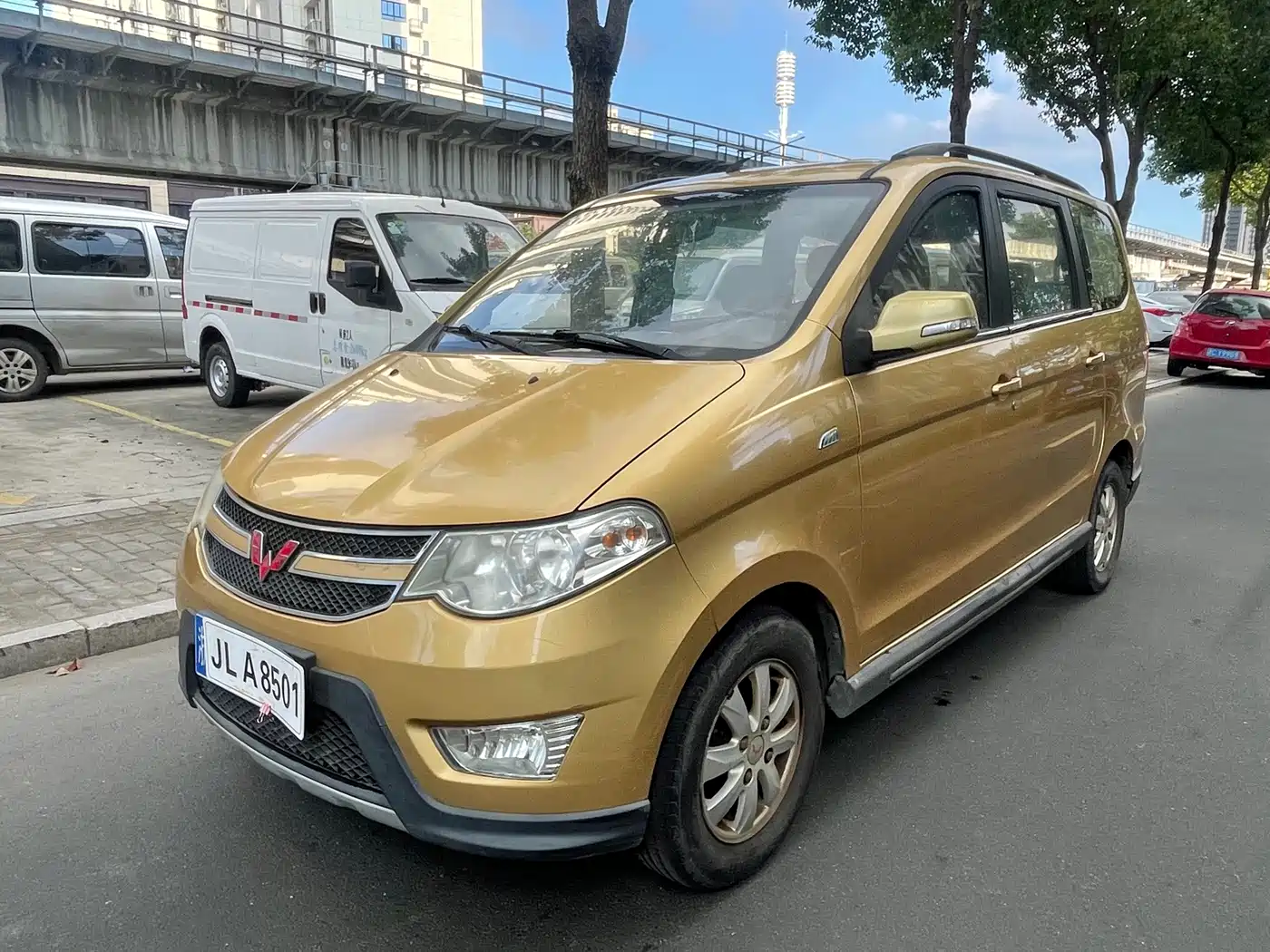Wuling Motors Wuling Hongguang 2014 — пригон из Китая