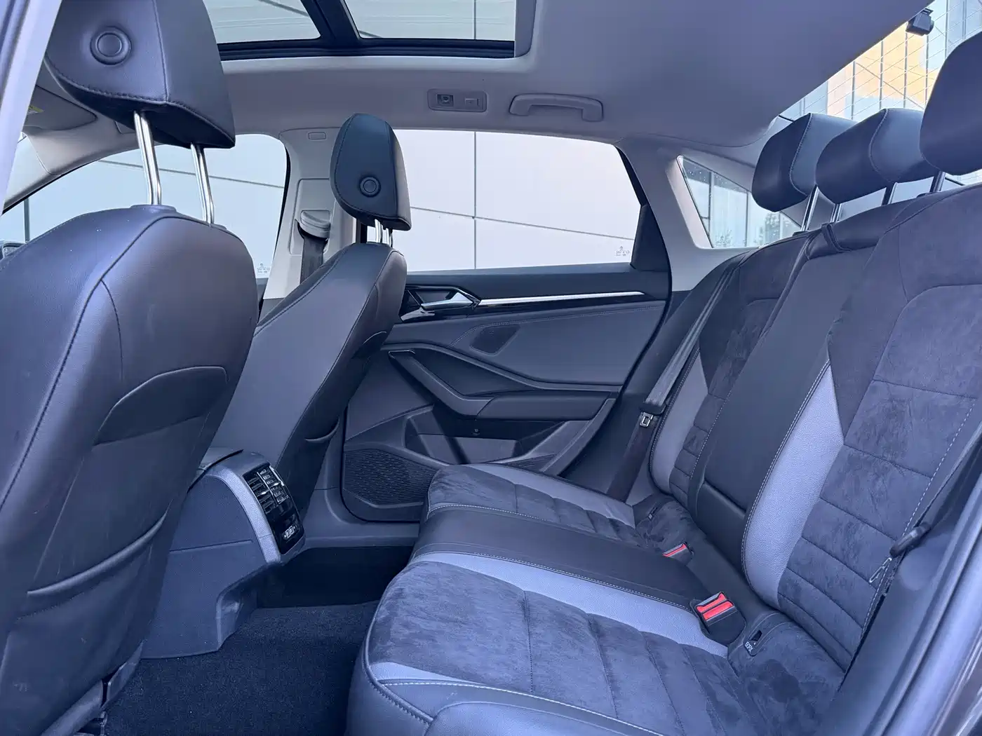 Volkswagen Sagitar, миниатюра 8