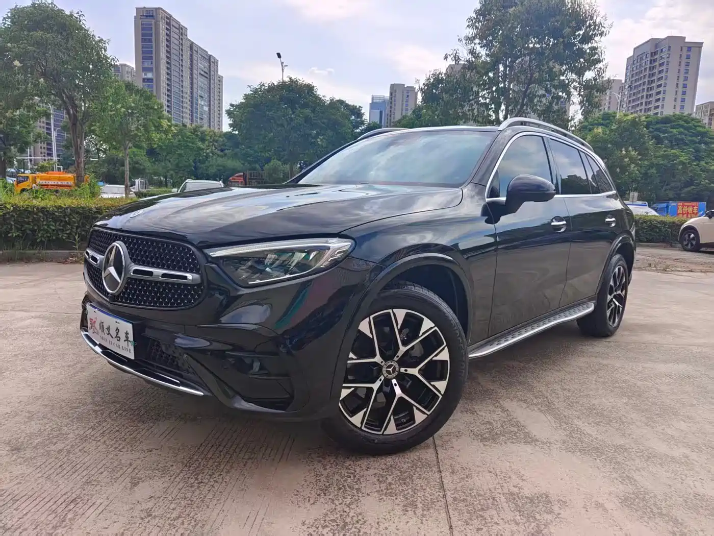 Mercedes-Benz GLC 2023 GLC 260 L 4MATIC Sport 5-seater
