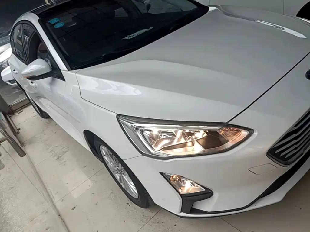 Photo 4 - Ford Focus