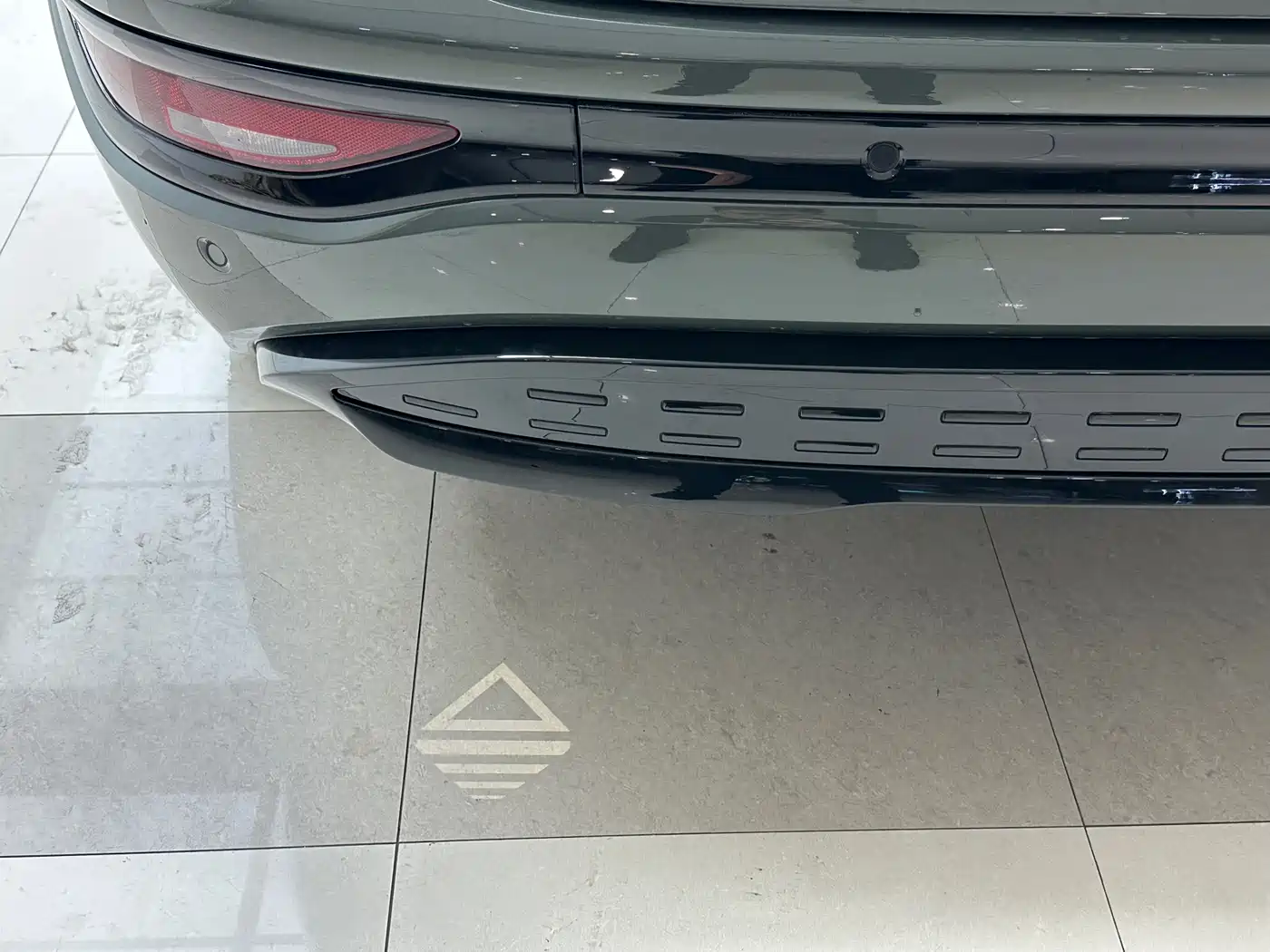 Audi Q6L e-tron 2025 Model Pioneer Edition фото 20