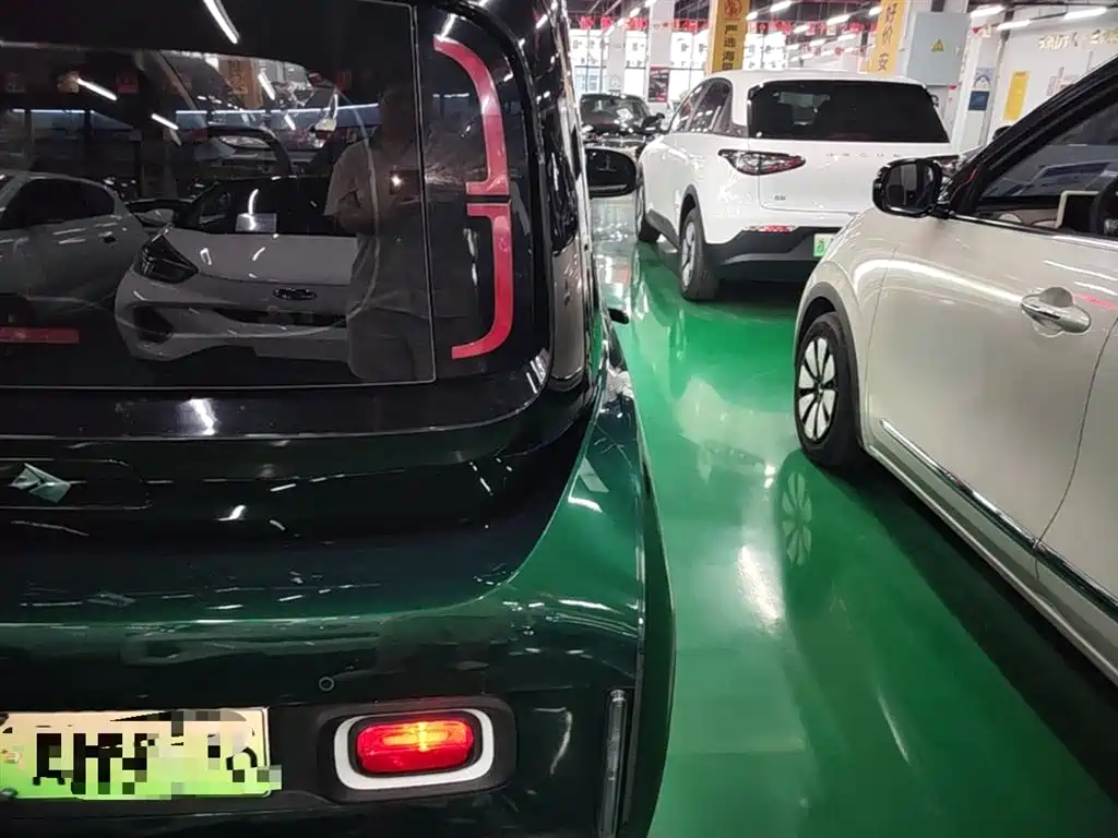 Фото 8 - Baojun KiWi EV