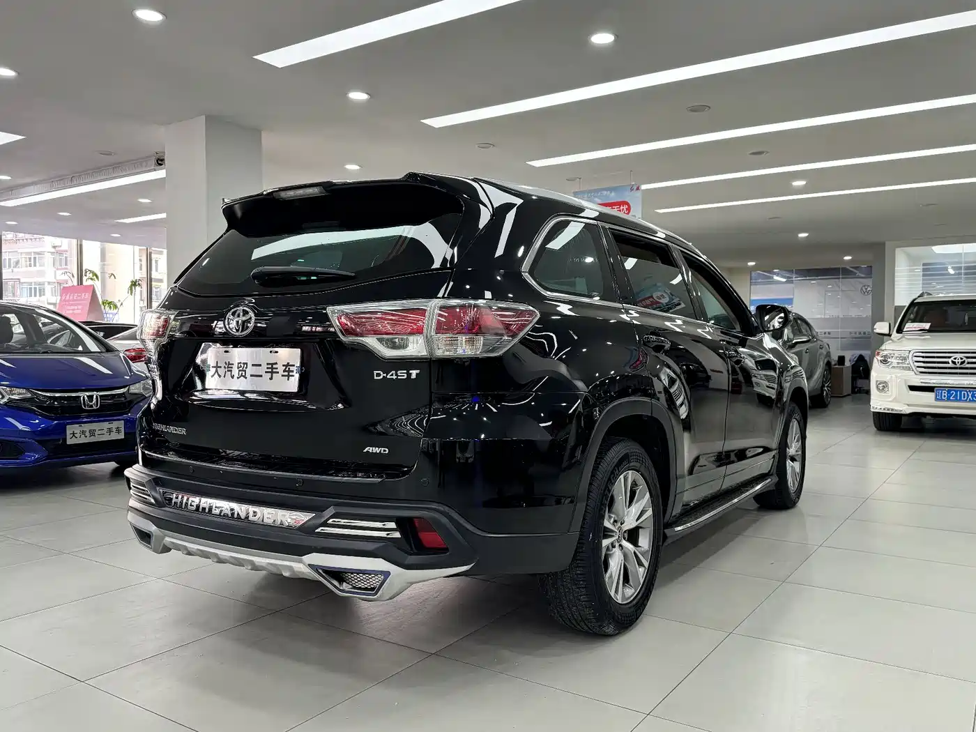 Photo 4 - Toyota Highlander