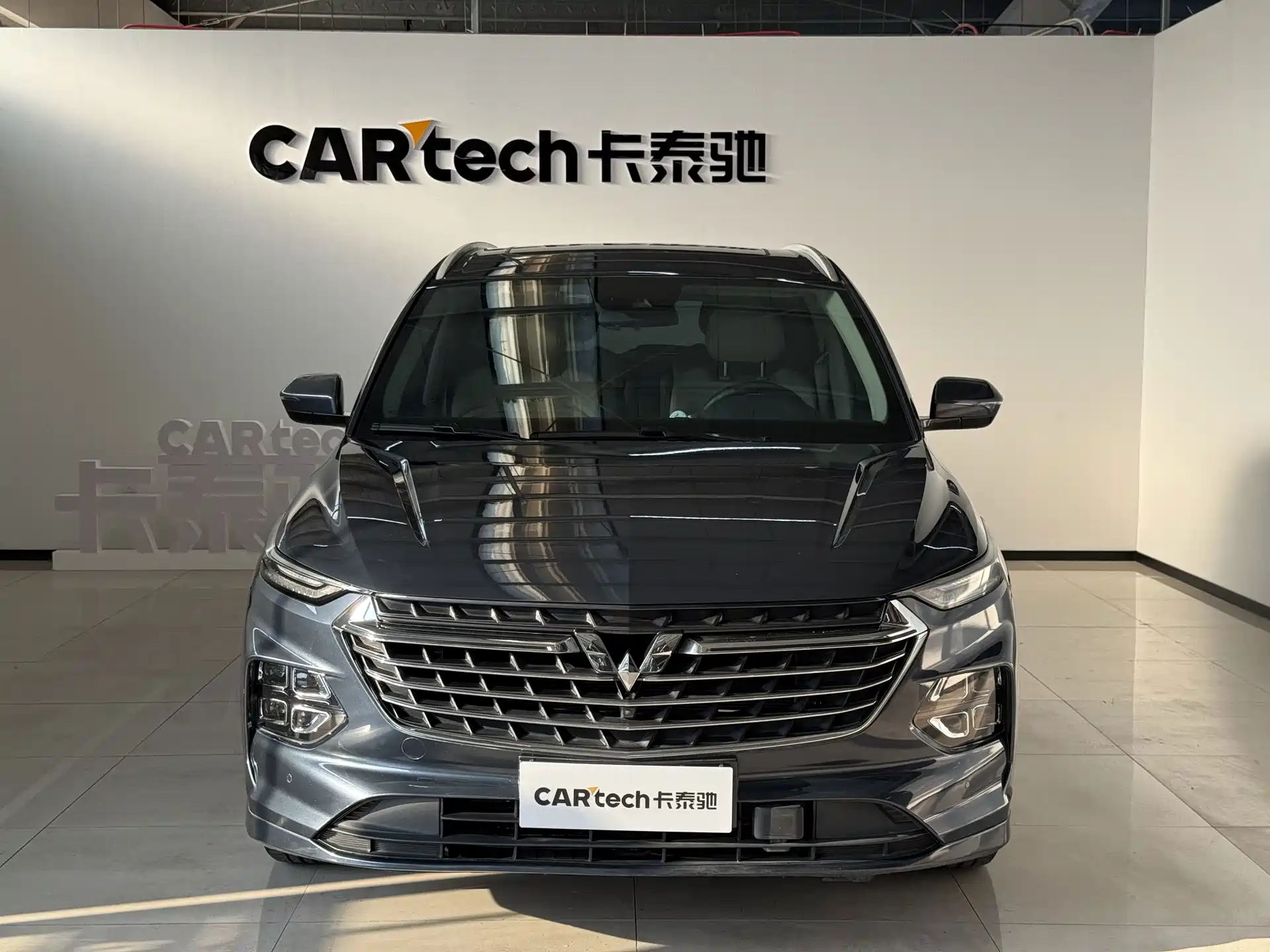 Photo 2 - Wuling Motors Wuling Victory