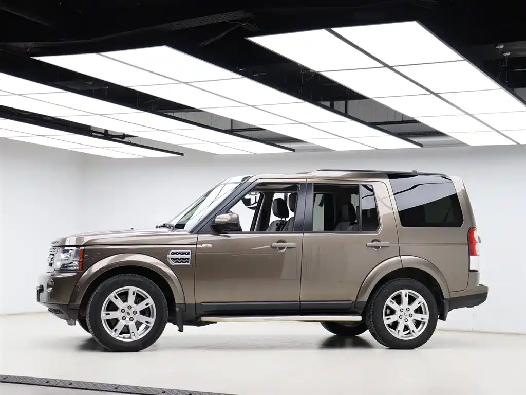 Land Rover Discovery 2011 3.0 SDV6 HSE Diesel фото 32