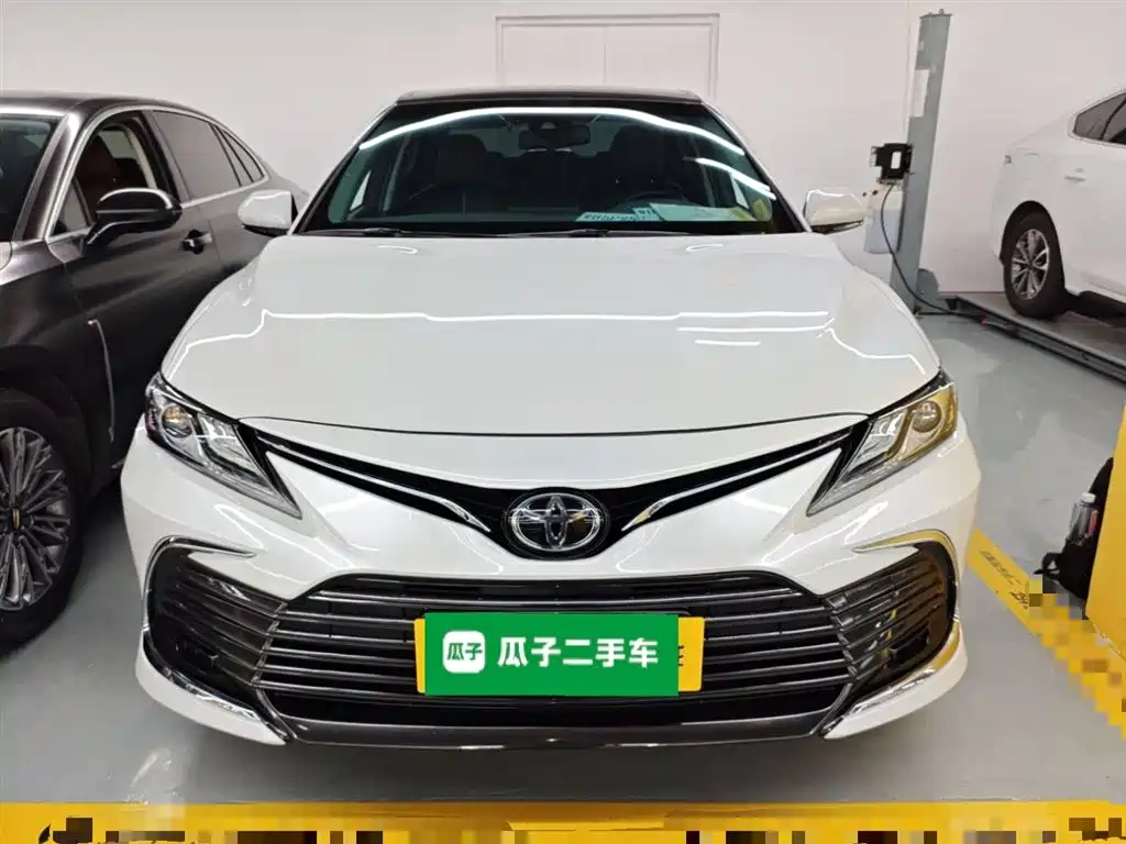 Toyota Camry 2021 2.5G Luxury Edition фото 3