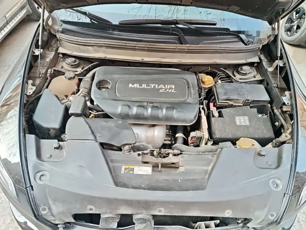 Jeep Cherokee (Import) 2015 2014 2.4L Luxury