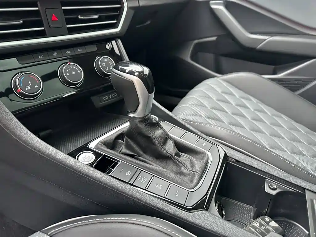 Volkswagen Sagitar, миниатюра 14