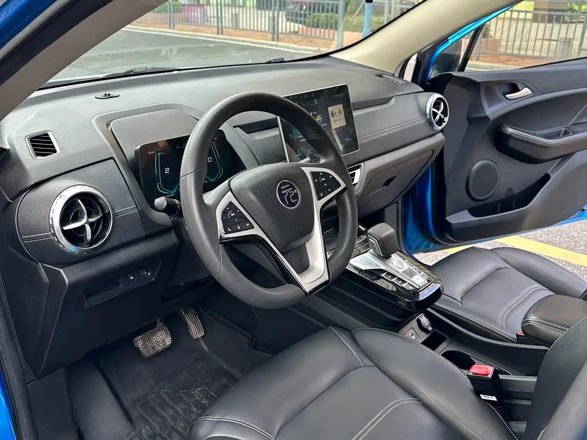 BYD Yuan New Energy 2019 EV535 Smart Connected Trend Leader Type фото 14