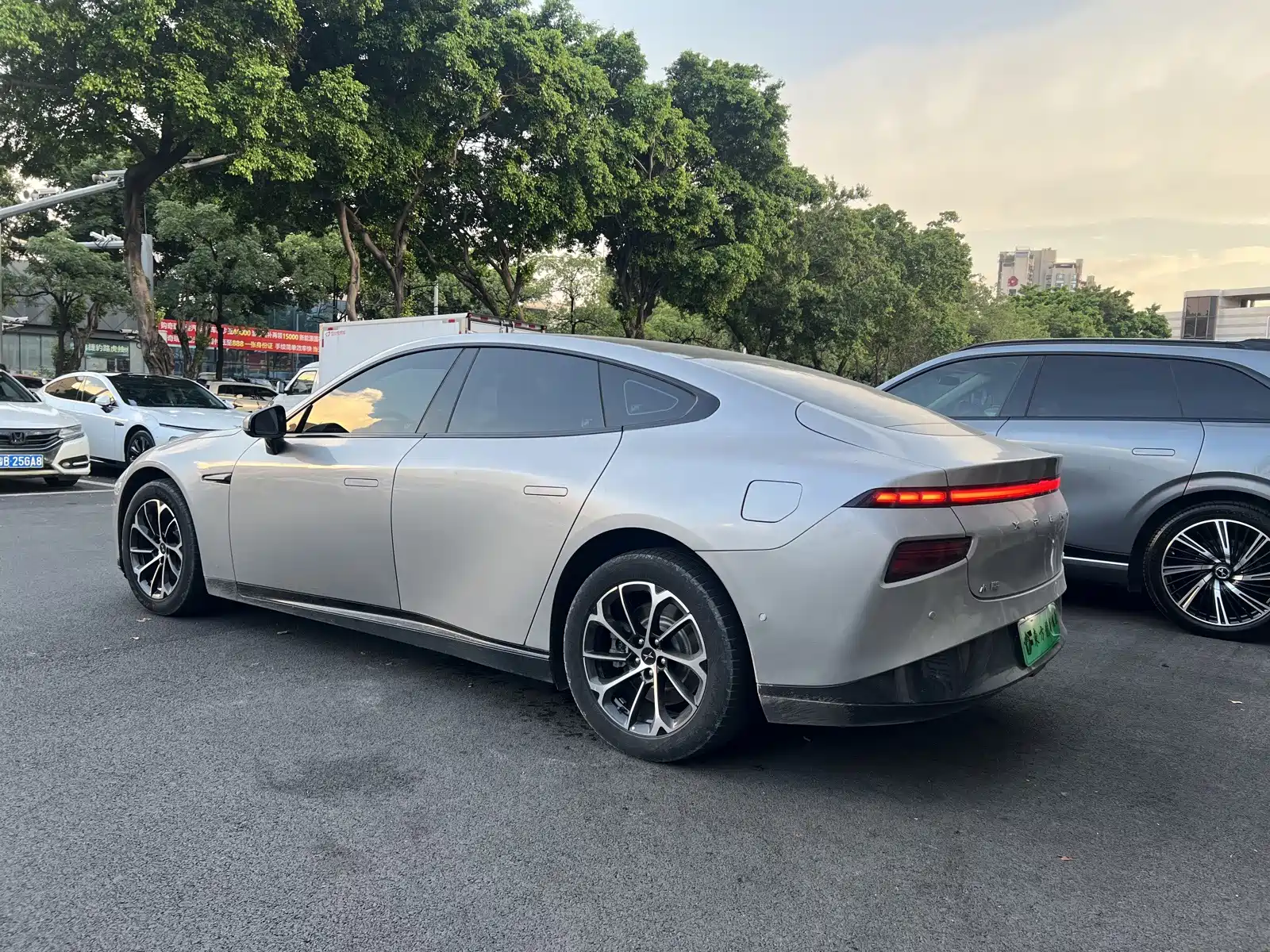 Фото 6 - XPeng P7