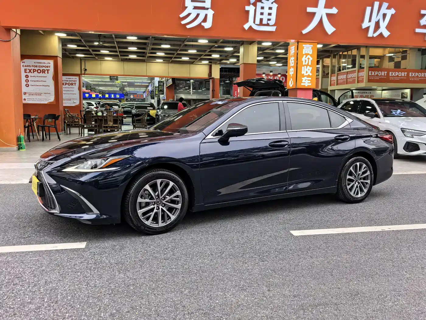 Lexus ES 2023 200 Excellence Edition фото 2