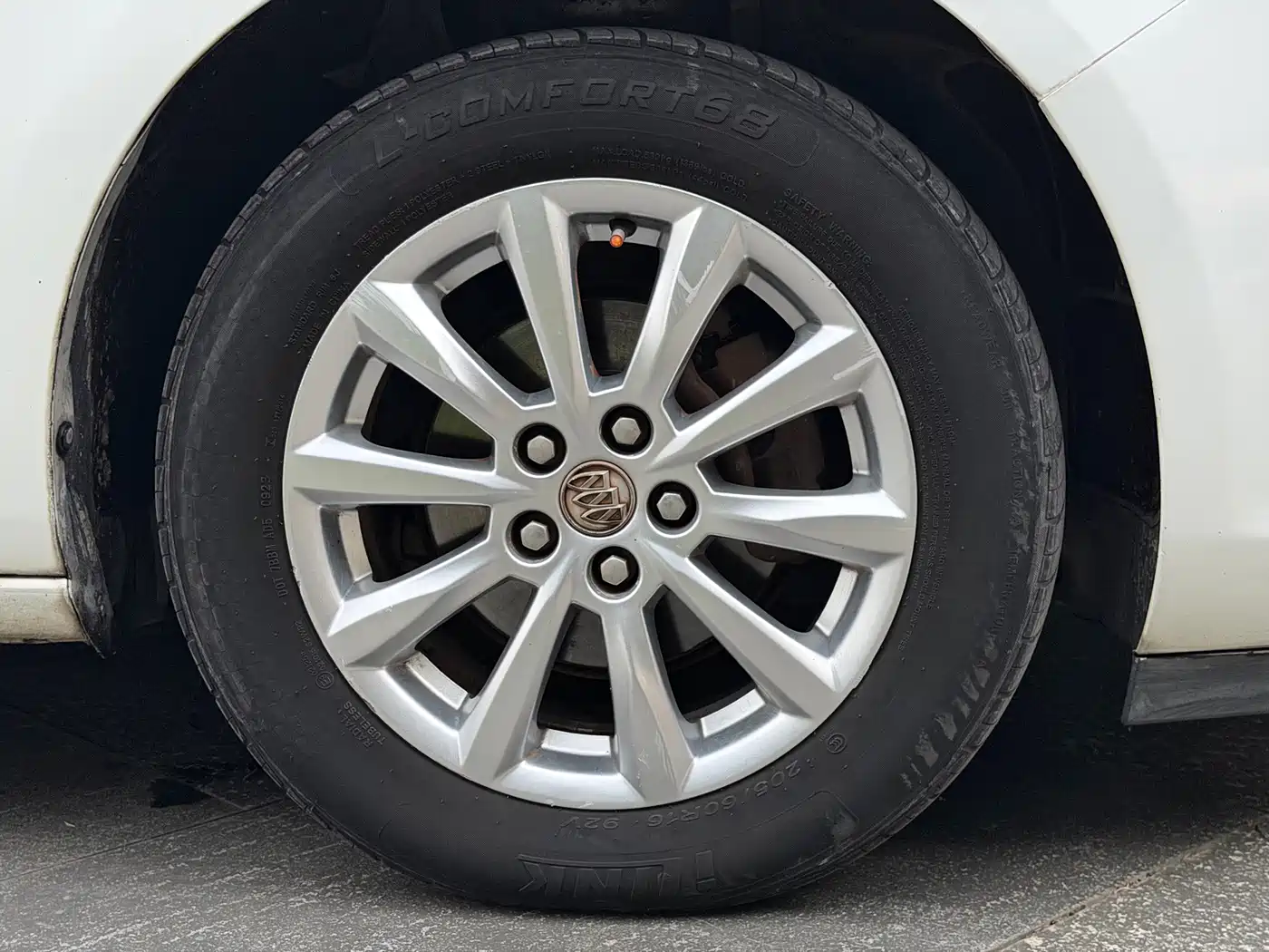 Фото 14 - Buick Excelle