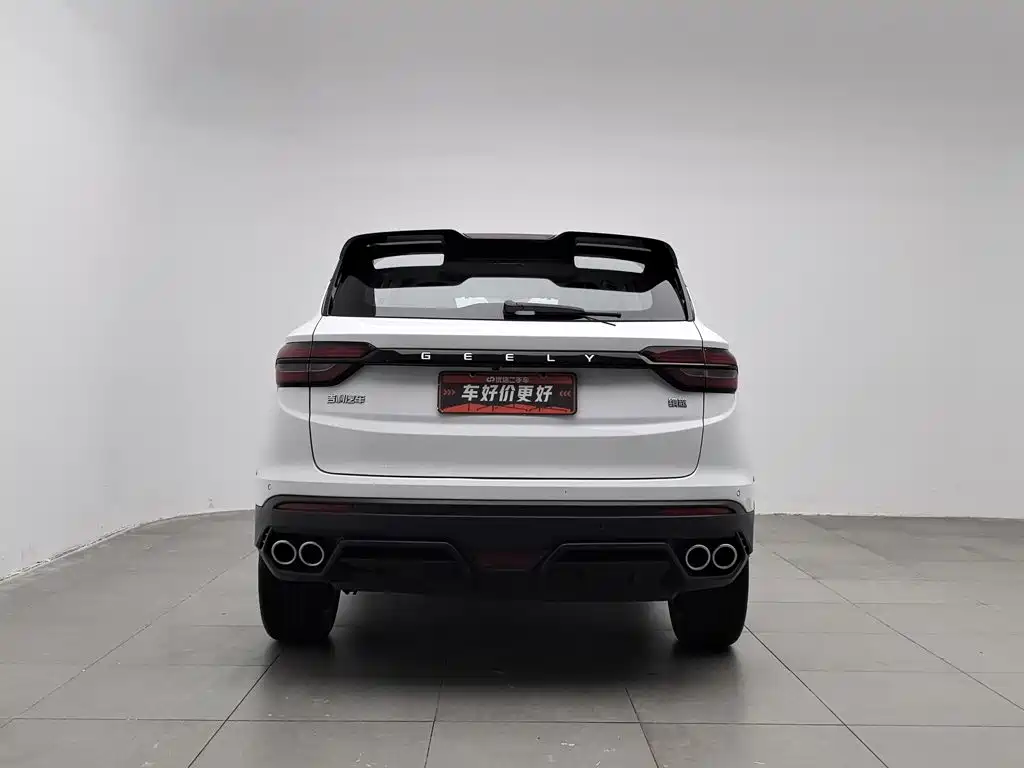 Фото 4 - Geely Binyue