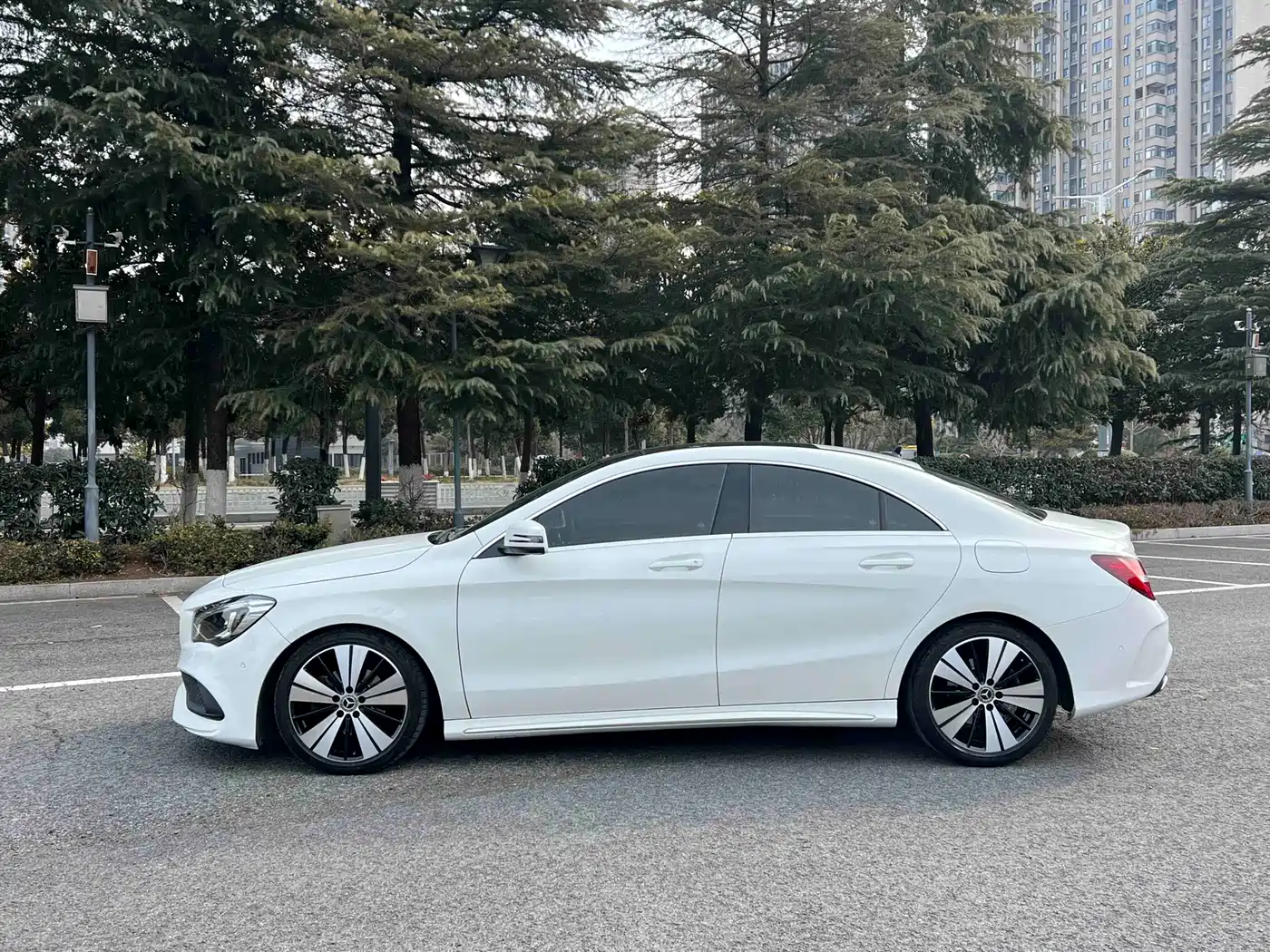 Mercedes-Benz CLA (Import) 2018 CLA 200 Fashion Edition фото 7