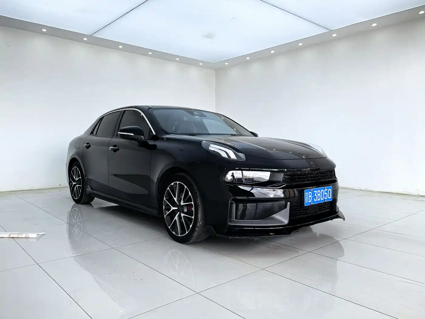 Lynk & Co 03 2018 1.5TD DCT Power Pro Version China V фото 3