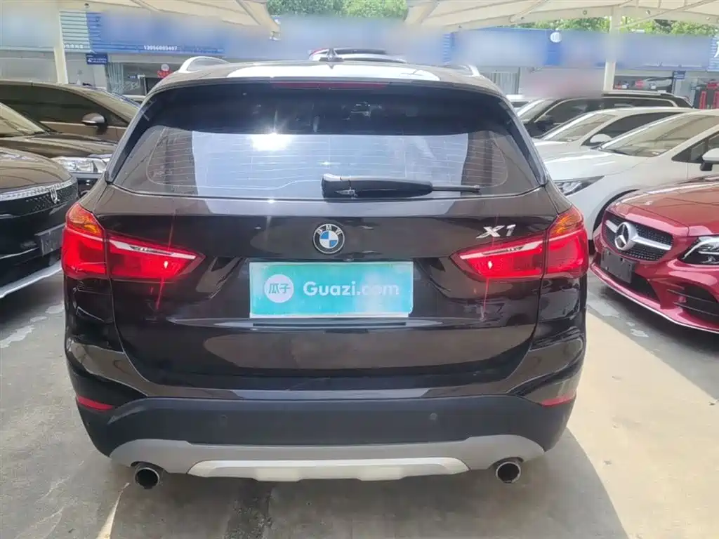 BMW X1 2018 xDrive20Li Premium Model фото 6