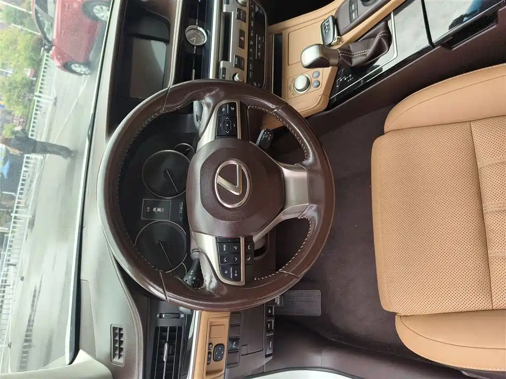 Lexus ES 2016 200 Midnight Special Limited Edition фото 16